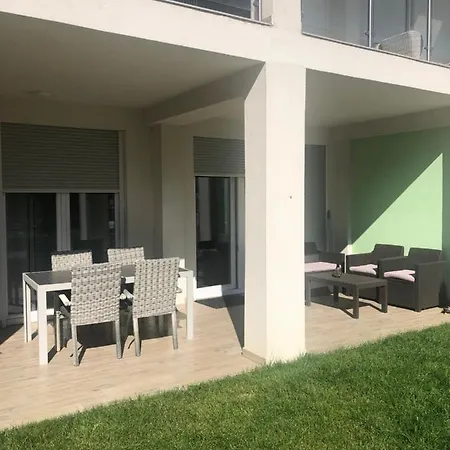 Adoro Lido 아파트 발라톤엘